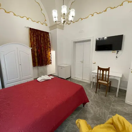 Damapaga Palazzo Grappa 住宿加早餐酒店 加拉蒂纳