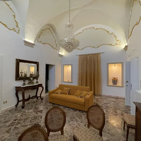 住宿加早餐酒店 Damapaga Palazzo Grappa 加拉蒂纳